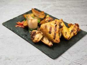 Buffalo пилећа крилца са сусамом